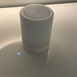 Smart Lamp Speaker